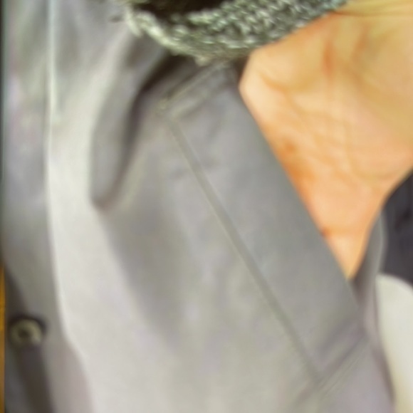 BRYANT PARK 18 VINTAGE GREY LONG TRENCH COAT 2 BUTTON COLLAR/CUFF SIDE POCKET. - Picture 3 of 6